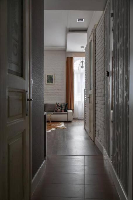 Chic, Captivating Space Budapest Exterior photo
